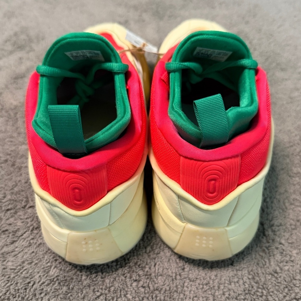Adidas
Dame 9
‘Egg nog’
Brand new - Picture 4 of 7